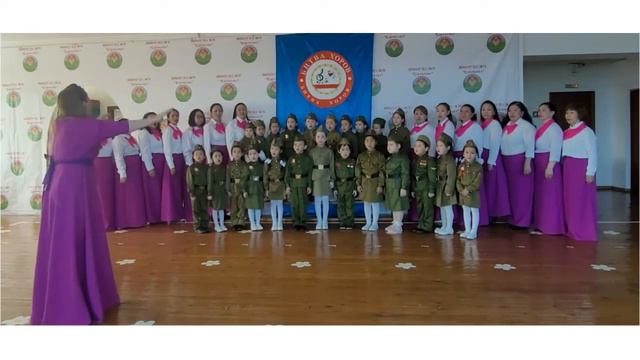 "Хайыһар" сл.И.Винокурова-Чаҕылҕан, муз.А.Костина смотреть онлайн