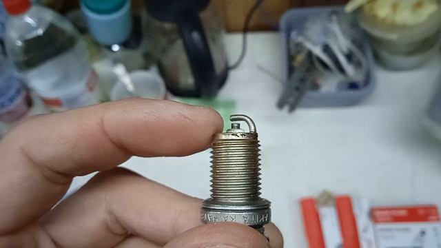 О важности регулярной замены свечей на примере Renault Duster смотреть онлайн