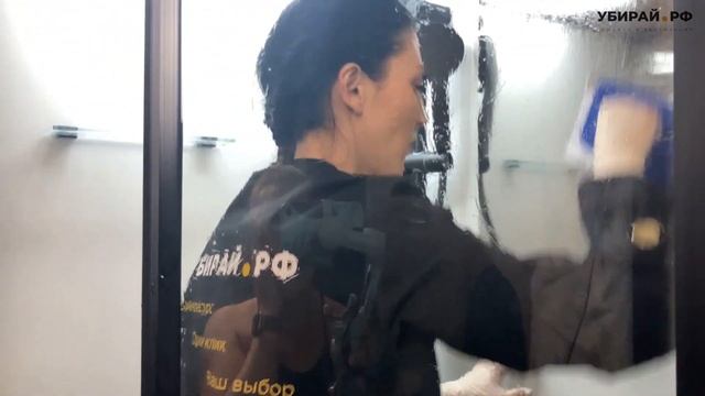 Технология: Уборка душевой кабины смотреть онлайн