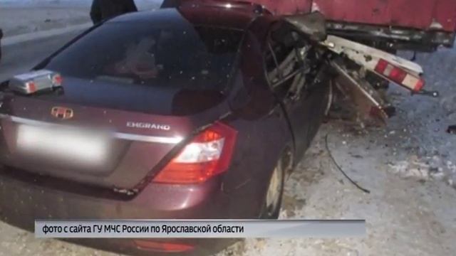 В Ярославском районе столкнулись «Джили» и «Мерседес» смотреть онлайн