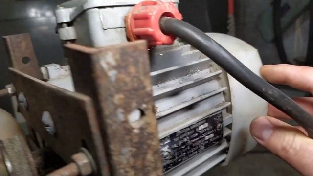 Переделать компрессор на АСИНХРОННЫЙ ДВИГАТЕЛЬ смотреть онлайн