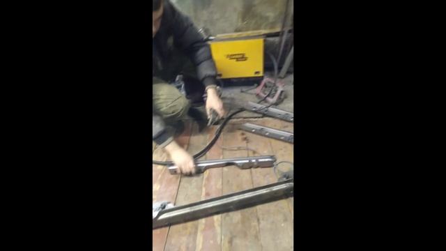 СЕКРЕТЫ РЕМОНТА ВАЗ / НЮАНСЫ СВАРКИ /замена дна ВАЗ 21099 смотреть онлайн