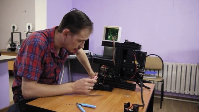 Ремонт Creality Ender 3Pro. Случайная поломка - быстрый ремонт. смотреть онлайн