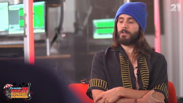 Jared Leto im Interview • RADIO 21 смотреть онлайн