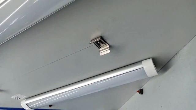 How to install LED batten luminaire linear light to Ceiling for Shop lighting and Garage lighting смотреть онлайн