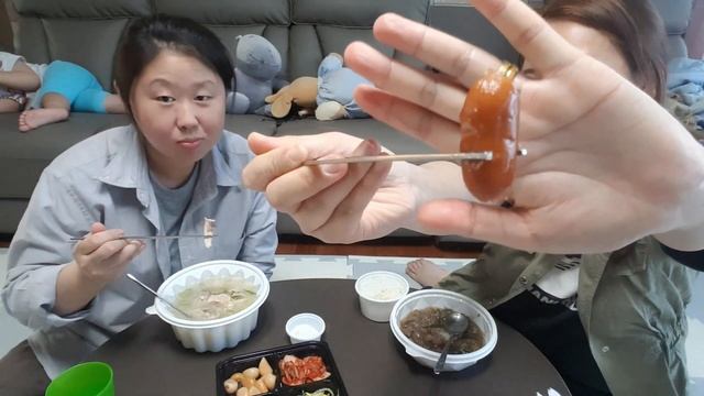 МОКПАН/МУКБАНГ. ДОСТАВКА ЕДЫ В КОРЕЕ || Coffee Korea смотреть онлайн