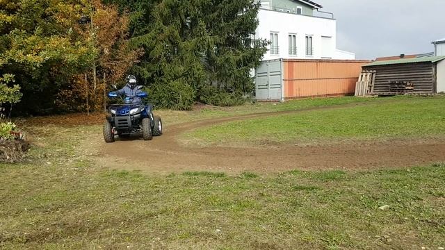 У меня новый квадрацыкал смотреть онлайн