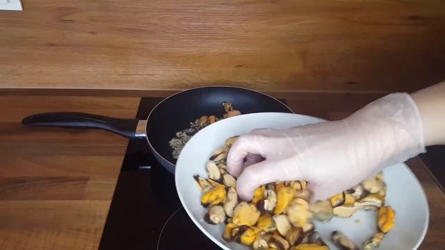 Кето Мидии в сливочном соусе смотреть онлайн