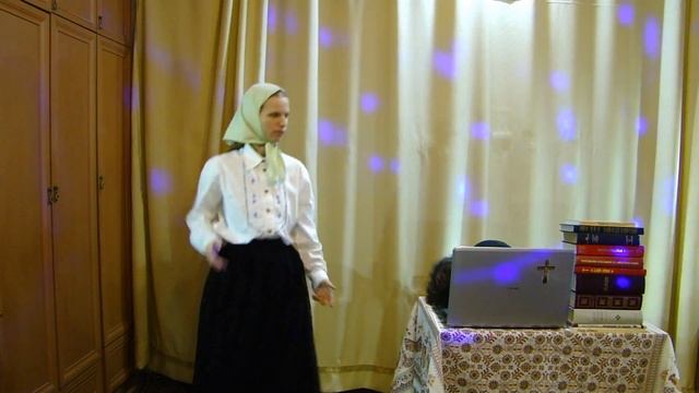 ХБМ: (Хочу Быть Матушкой) история о том, как семинарист познакомился с православной инопланетянкой смотреть онлайн