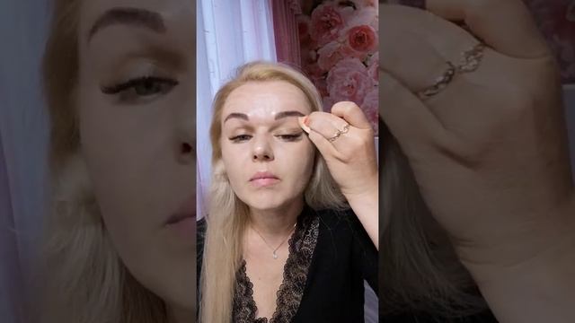 Новинка от ORIFLAME - Ультрапигментированная тональная основа в стике THE ONE