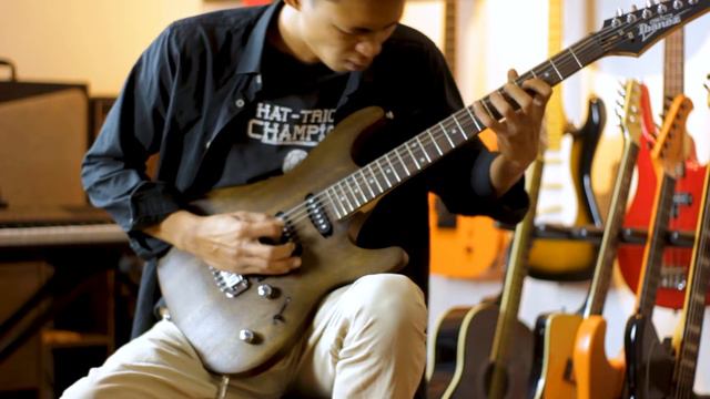 The Cranberries - Zombie - Guitar Cover смотреть онлайн