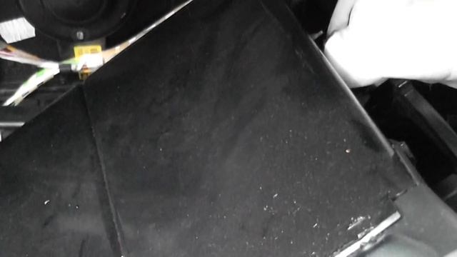 VW Golf MK4 Resistor and Blower Motor removal. смотреть онлайн