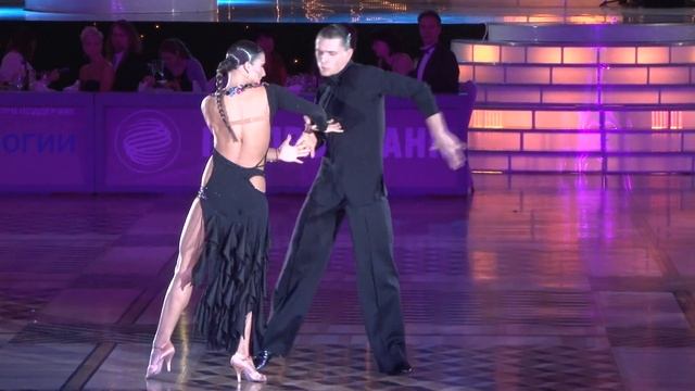 Evgeni Smagin - Polina Kazatchenko, Rumba смотреть онлайн