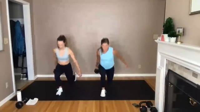40-Minute Full Body Kettlebell Workout (with Modifications) | One KB or Single Dumbbell смотреть онлайн
