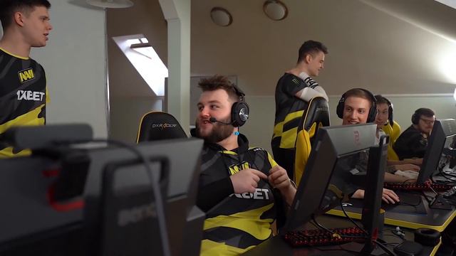 NAVI Rainbow Six x @NAVIApex Crossover смотреть онлайн