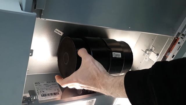 CG - Hotte - Enlever filtres à charbon смотреть онлайн