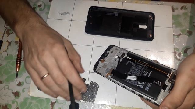 Redmi 8A разбор,диагностика после попадания воды смотреть онлайн