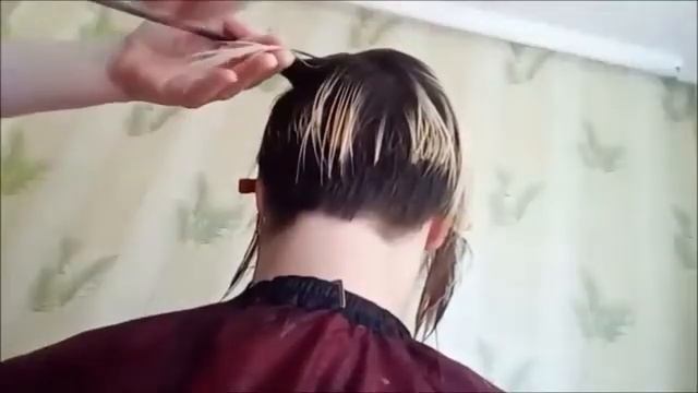 Стрижка "Боб" с контрастным переходом смотреть онлайн