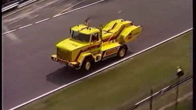 Грузовики.3gp (MESECAM) смотреть онлайн