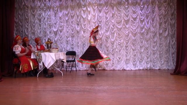 Хореографическая группа " Ритм" - русский танец "Девичьи посиделки" смотреть онлайн