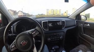 Kia Sportage 4.Решили проблему задних датчиков парковки. Начал облезать руль.