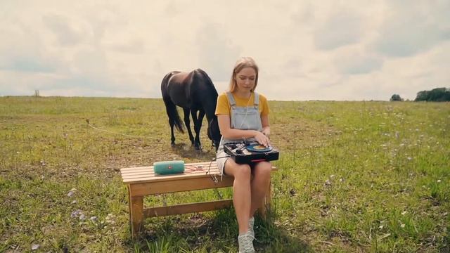 DJ Lena Zozulya - Old Town Road смотреть онлайн