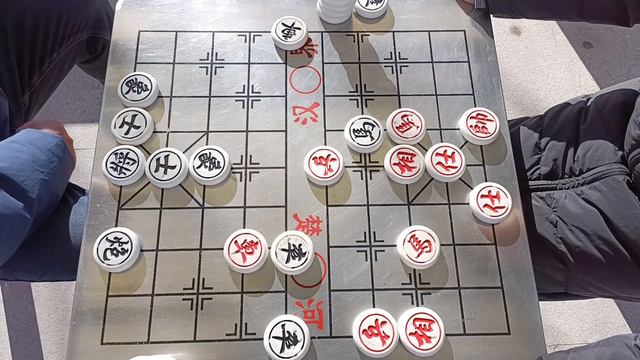 累追不舍杀了个措手不及，竟然中了飞刀，翻船了！ смотреть онлайн