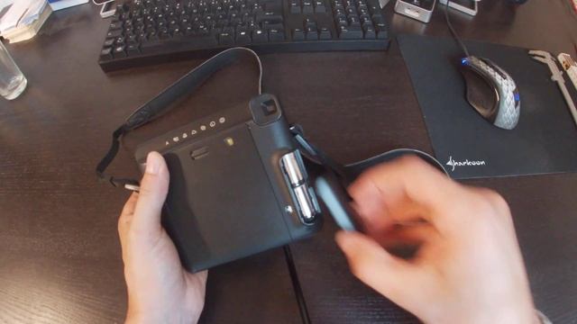 Fujifilm Instax SQ6 Wild Blinking Failure?