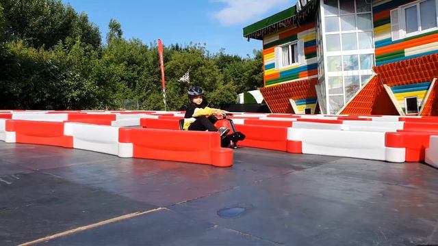 Аттракционы Дрифт картинг смотреть онлайн