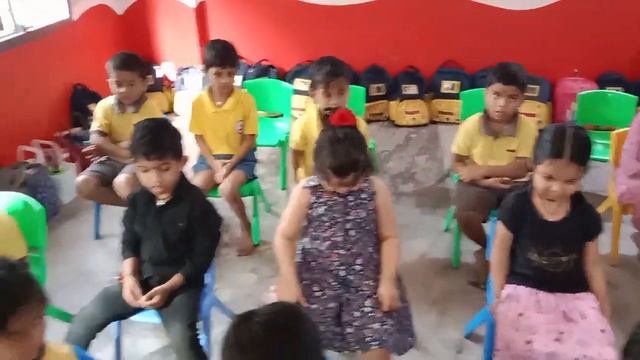 A small conversation between junior kg kids chote chote conversation kids key #viral #video смотреть онлайн