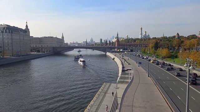 г. Москва . вид на мост имени Бориса Немцова ? смотреть онлайн