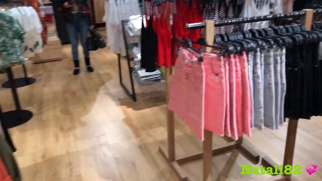 Bershka. NEW COLLECTION. Стиль Милитари. Красный. Бершка смотреть онлайн