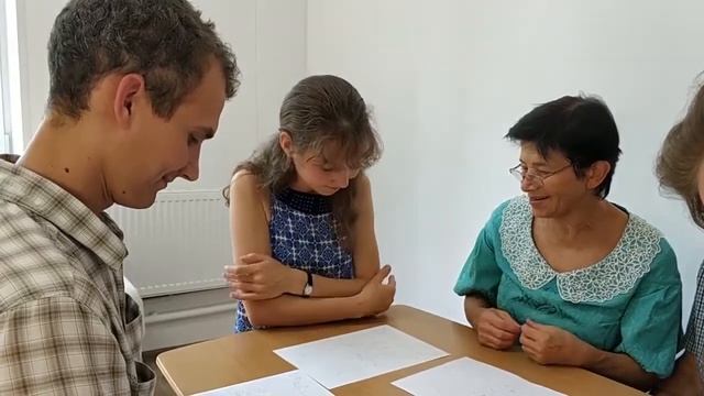 #01 Открытка-раскраска В ГОСТЯХ У СОЛНЕЧНОЙ СКАЗКИ. Обмен впечатлениями смотреть онлайн