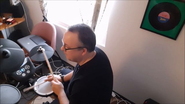 Chillin´ drumsound from my homestudio played with Roland V-Drums TD-6V смотреть онлайн