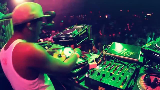 12th Planet dropping an unreleased Skrillex "Scary Monsters and Nice Sprites" at Control (^-^) смотреть онлайн