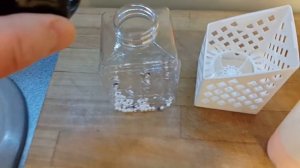 Лайфхак. Как восстановить высохший освежитель воздуха.