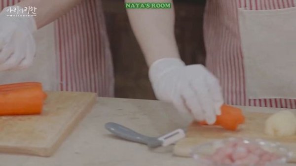 [Озвучка by Naya's Room](Mysterious KITCHEN) Таинственная кухня | эп. 1