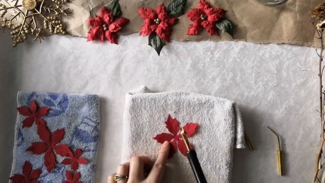 Цветы из ткани. Пуансеттия. Мастер класс. DIY. /Flowers from fabric. Poinsettia. Master Class смотреть онлайн