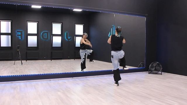 SEVENTEEN - SUPER Dance Tutorial Русский Туториал смотреть онлайн