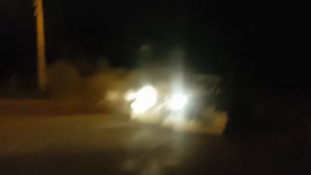 Old lady smokes up daewoo lanos on a busy road смотреть онлайн