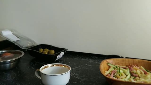 салат ,,гнездо попугая " смотреть онлайн