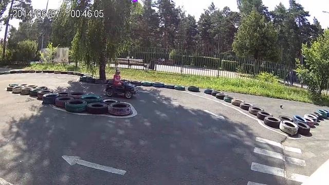 Дети на веломобилях смотреть онлайн