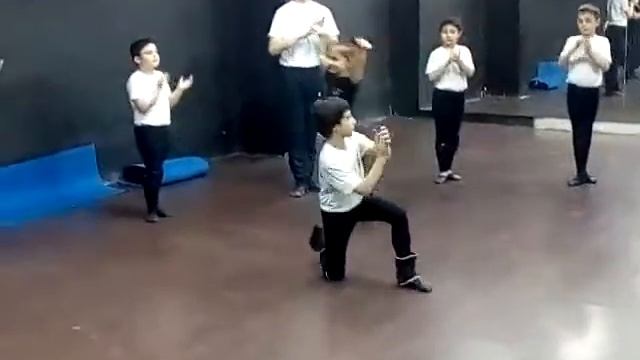 Парная лезгинка на репетиции