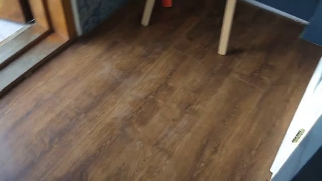 Огляд пилососа-робота Ariete 2718/1 смотреть онлайн