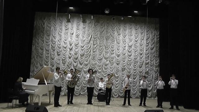 Ансамбль духовых инструментов. Chulanda (cha-cha-cha) 2 смотреть онлайн