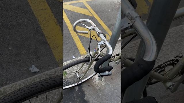 Это с завода так положено! смотреть онлайн