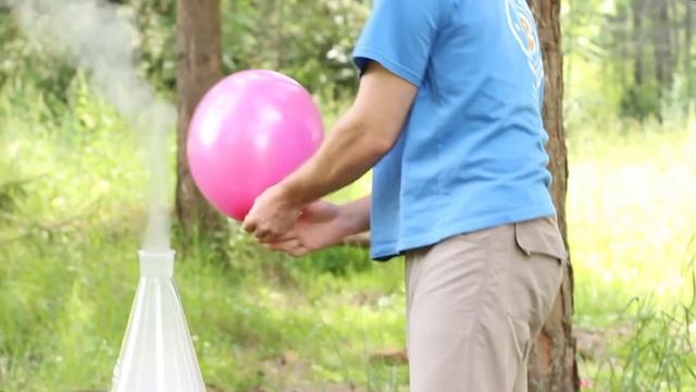 Как Сделать Летающий Шарик без Гелия؟ смотреть онлайн