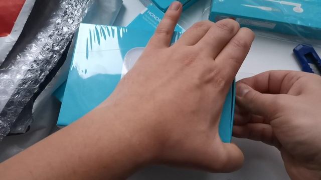 Распаковка наушников Honor Magic Earbuds (только распаковка) Unpacking смотреть онлайн