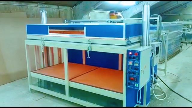 Вакуум-формовочная машина с автоматическим режимом работы смотреть онлайн