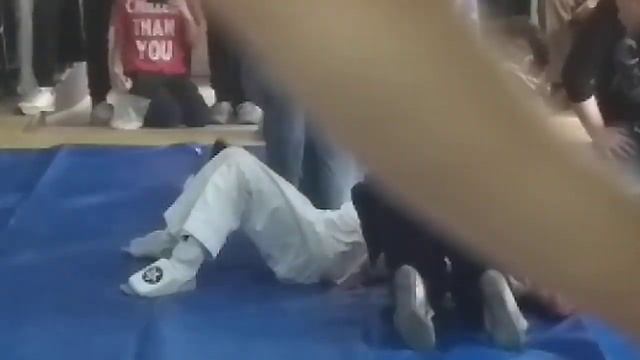 Змагання з рукопашного бою зайняла перше місце смотреть онлайн